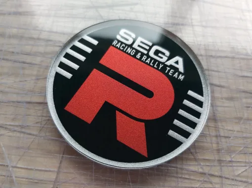 Alternative view of Super Monaco GP / Powerdrift Steering Wheel Emblem "R"